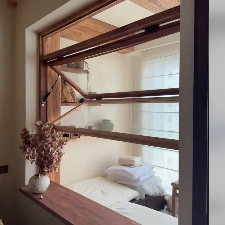 အလူမီနီယမ်အလွိုင်းထိပ်-အဟိုက်ခံ Windows