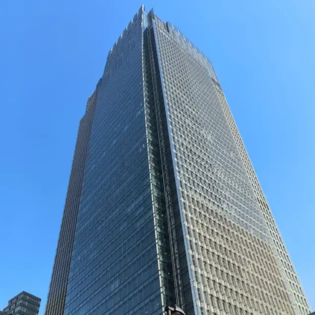 Point-supported Glass Curtain Walls များ